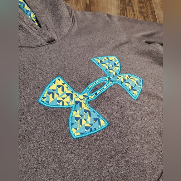 Under Armour Hoodie - Picture 3 of 5